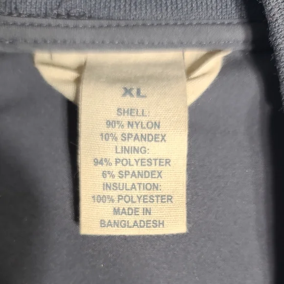 Duluth Trading Co Gray Quilted Vest with Two-Tone Design - Picture 3 of 8